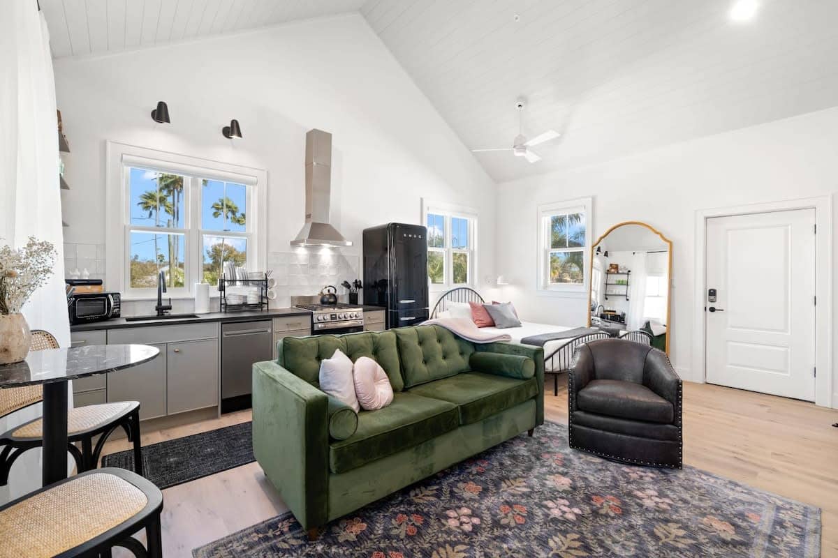 Casa Julieta | Luxury "Ybor-Themed" Studio