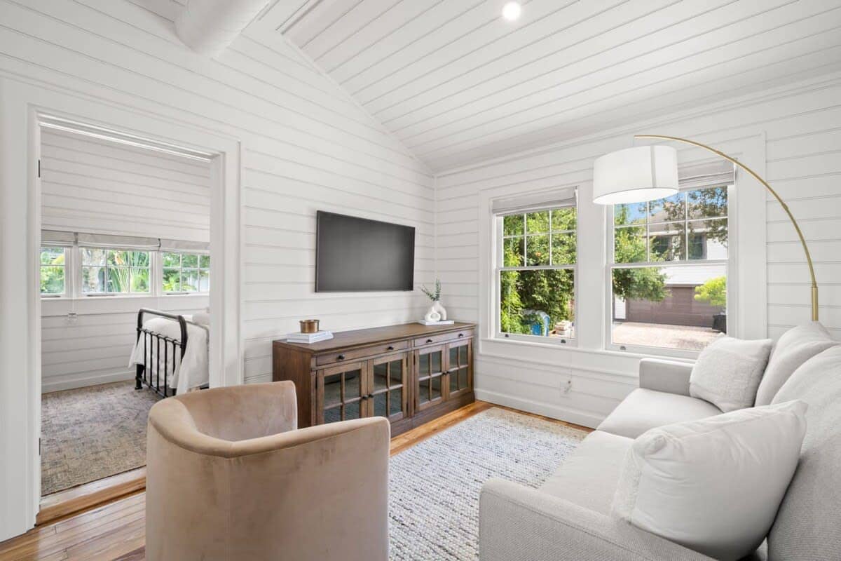 Bayshore Grand Two Bedroom - The Adaline