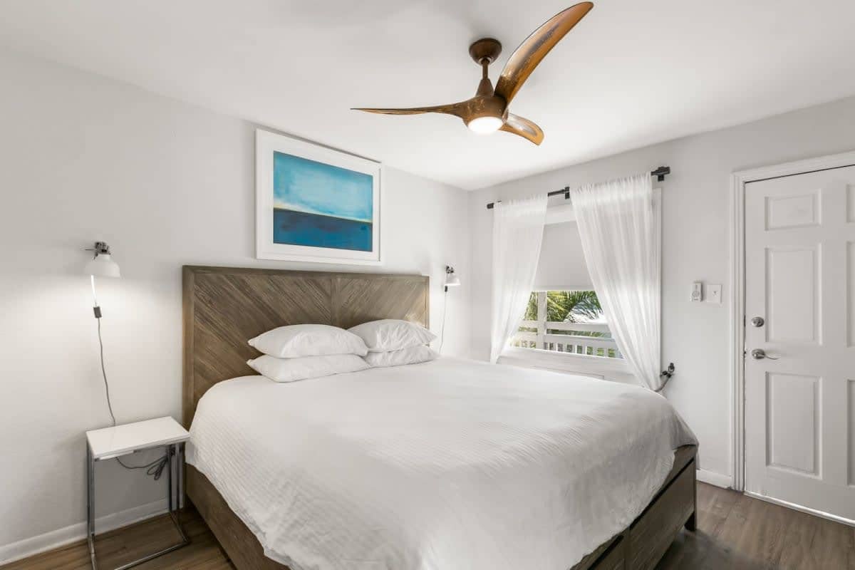 Coastal Suite - Sparkling Pool, Steps to the Beach
