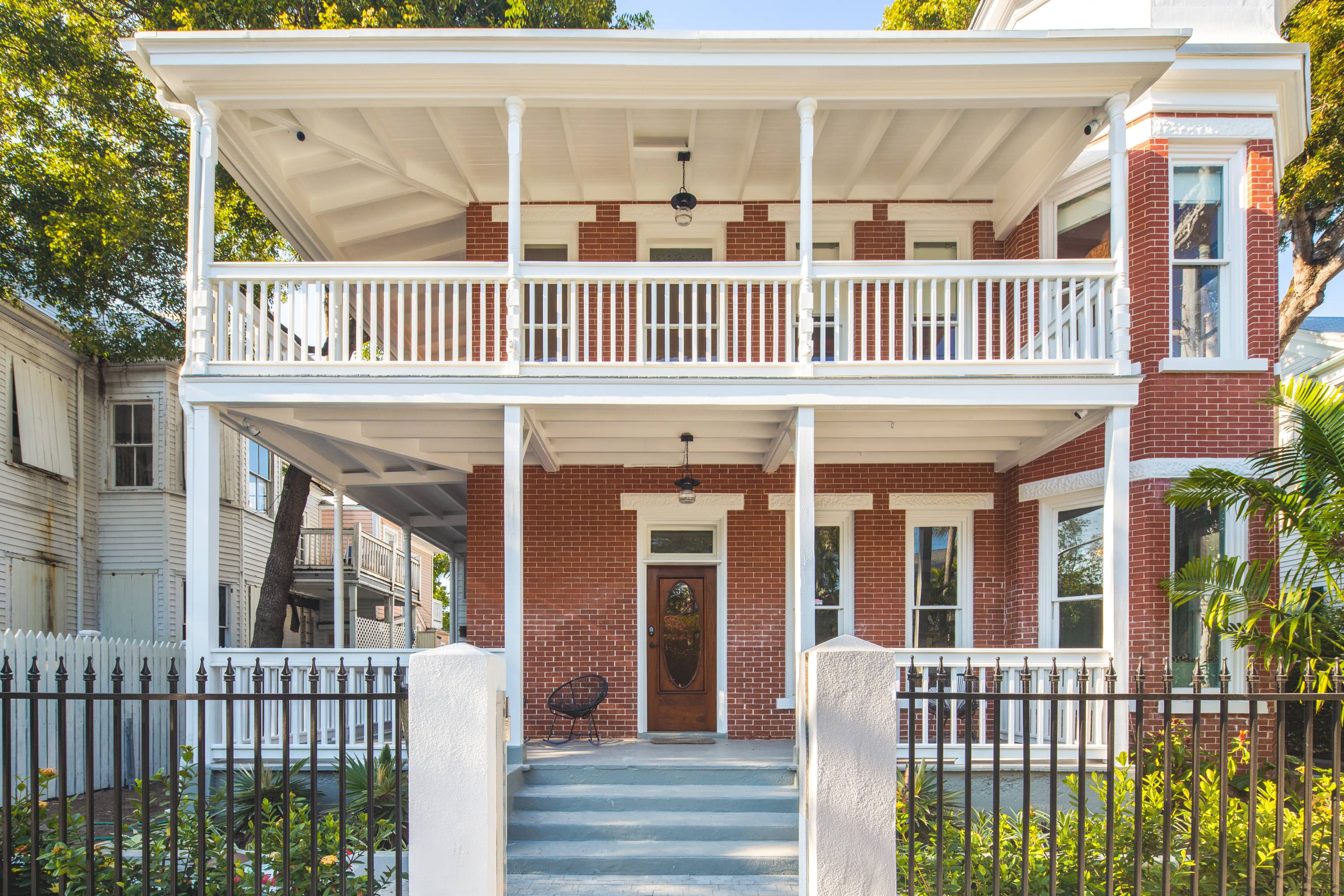 Grand Maloney Hotel