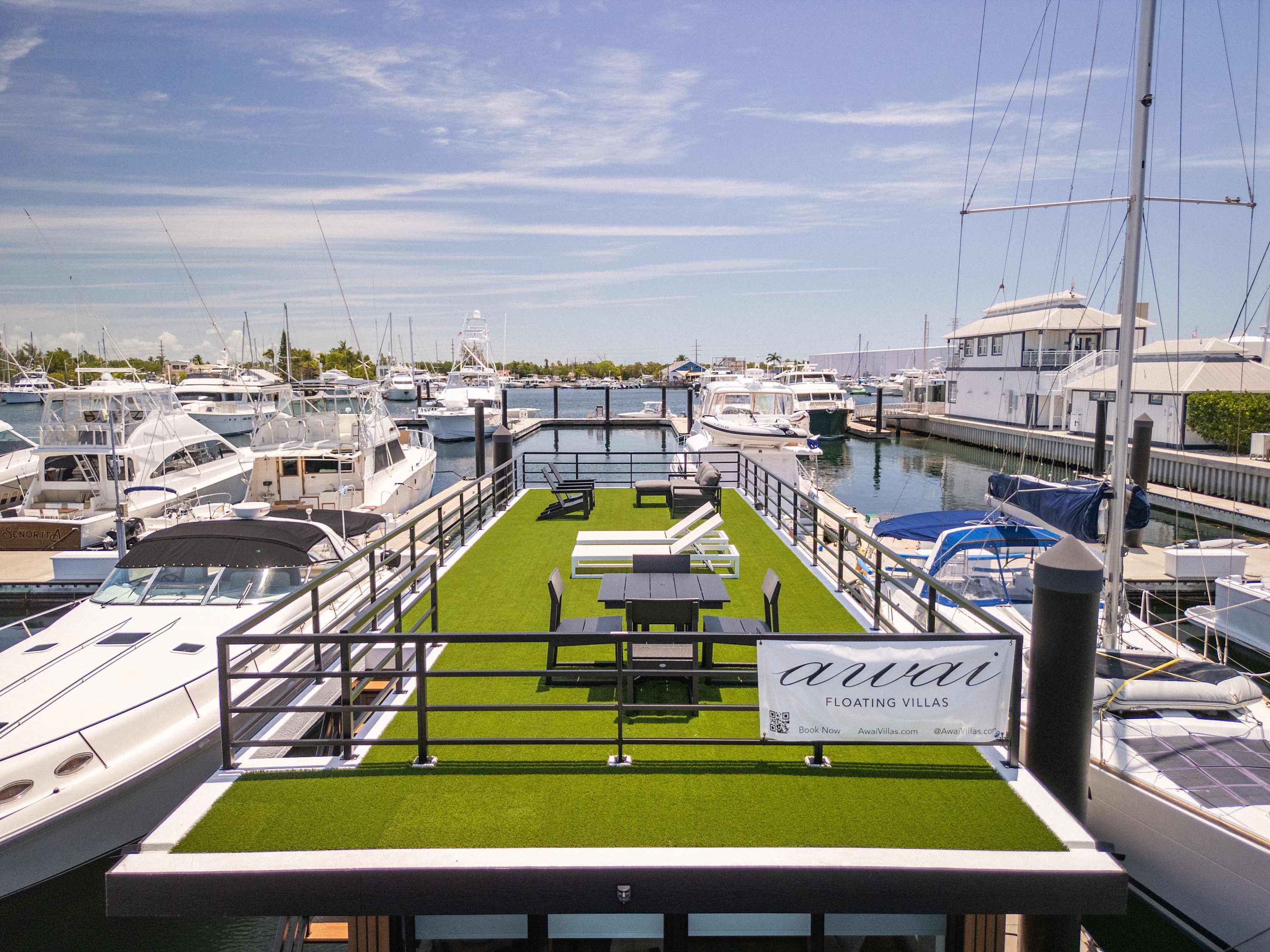 Oceanfront - Break Awai x Away Awai Floating Villas