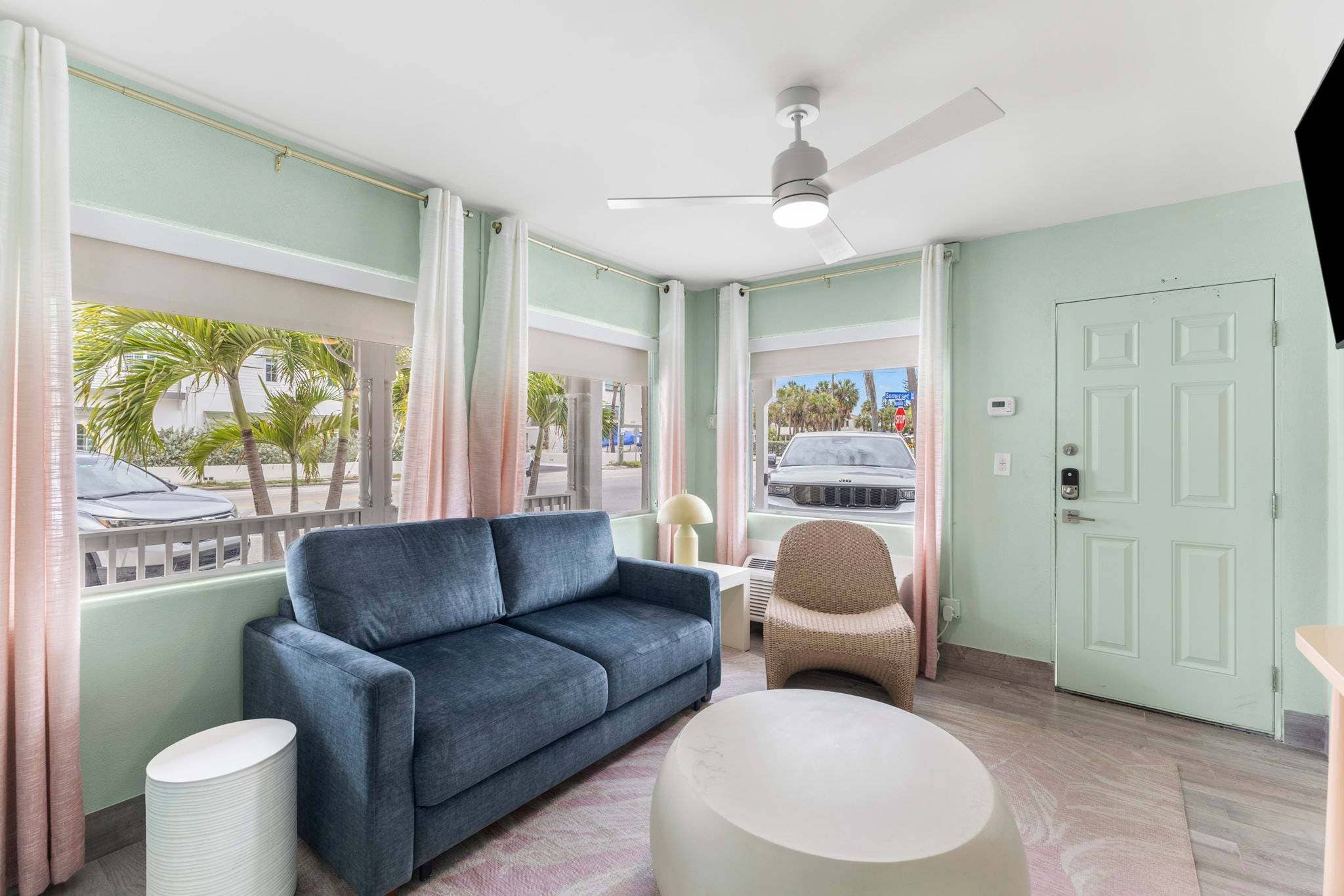 Coastal Suite - Sparkling Pool, Steps to the Beach