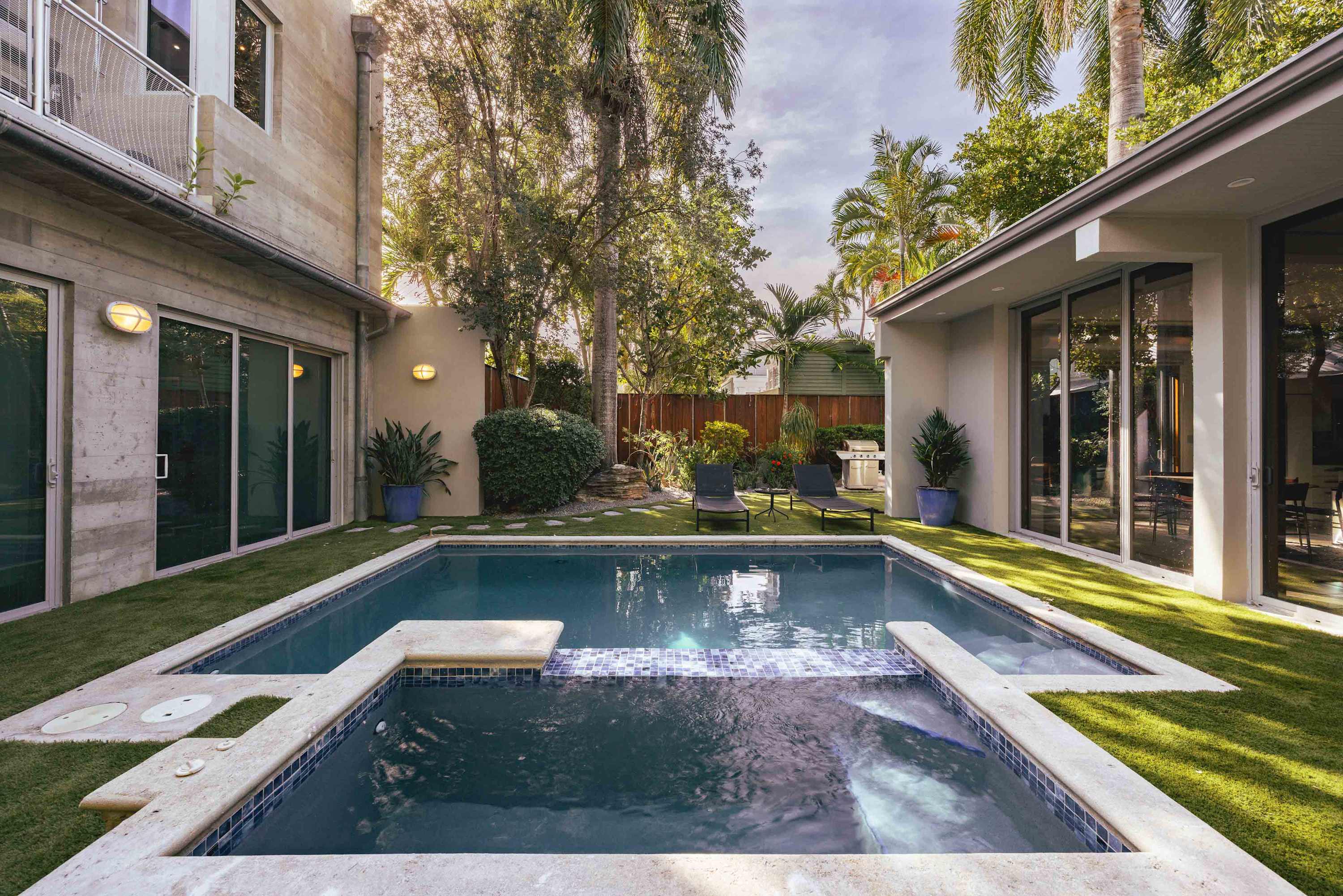 Contra House - Private Pool & Steps to Duval St.